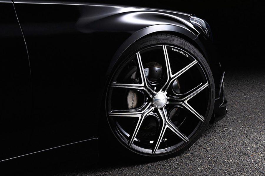 Детали экстерьера Mercedes-AMG C63 Black Bison by Wald 2019 года  (фото 3 из 16)